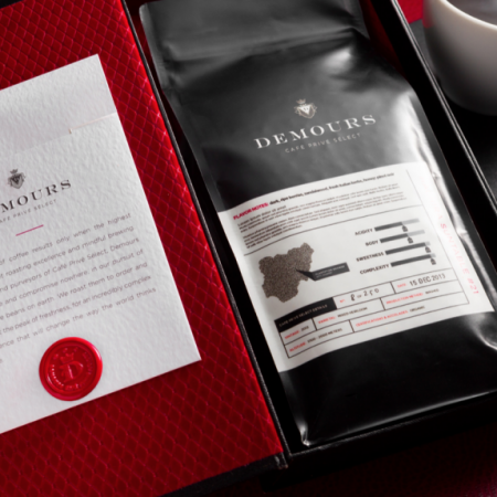 Demours - Luxury branding beverage
