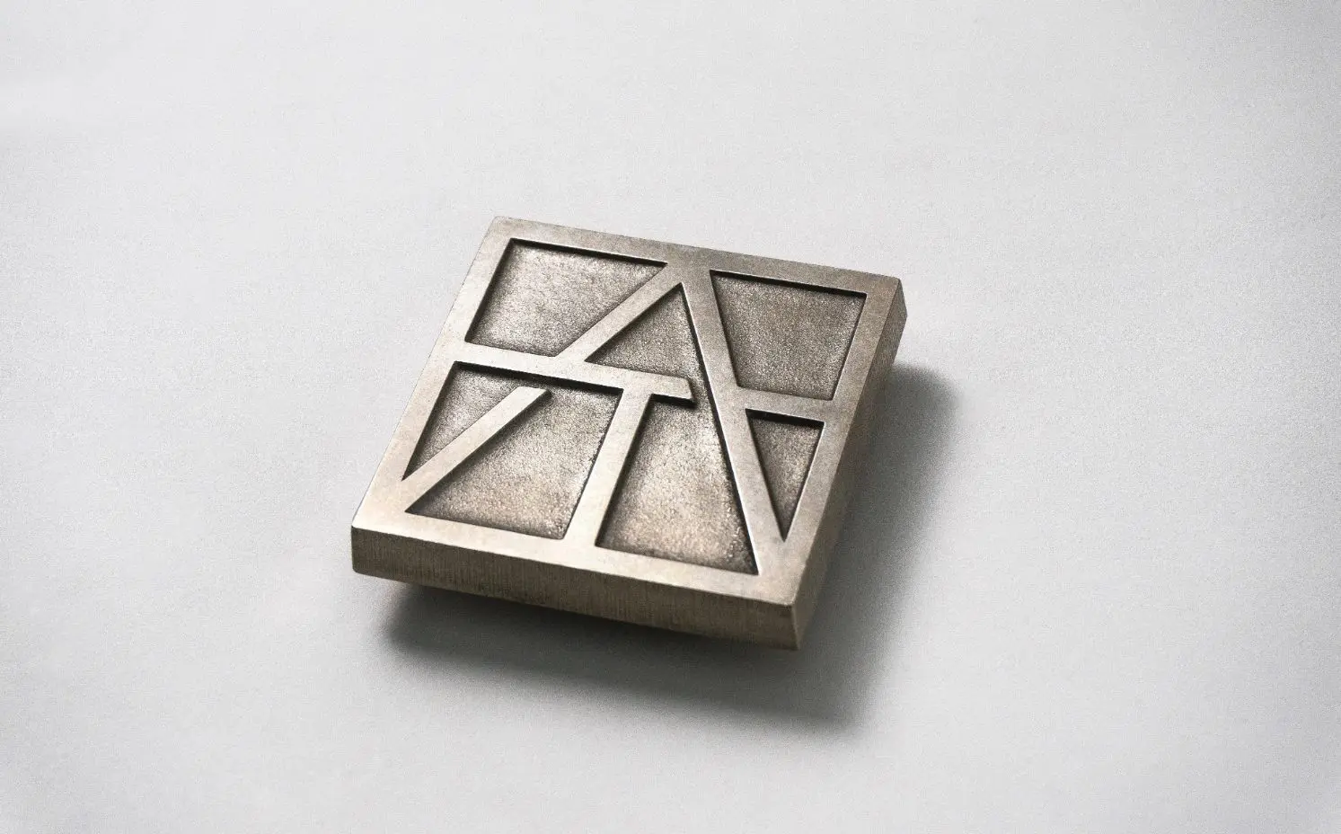 ARTISTIC TILE